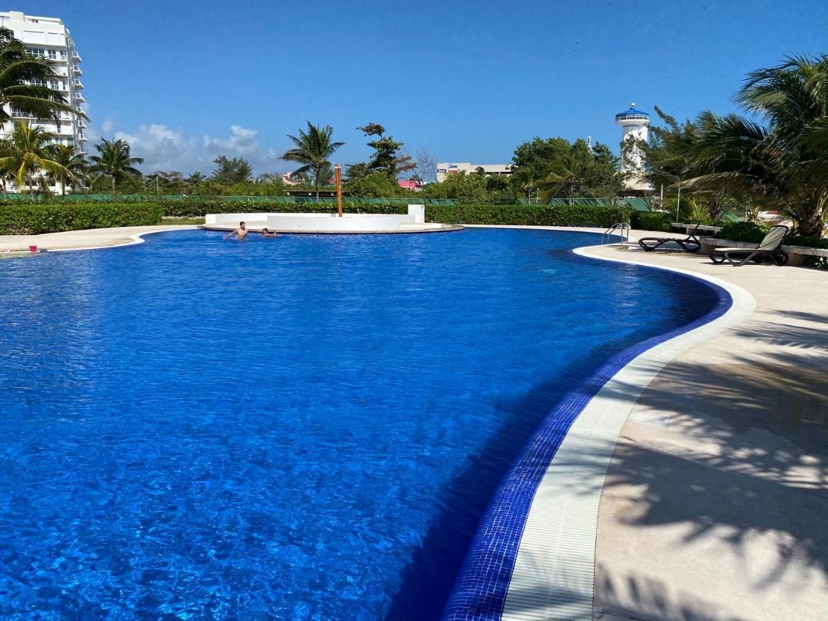 Beachfront Loft Amara Cancun Apartment Exterior photo